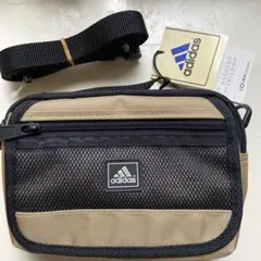 adidas ポーチ　新品未使用❗️