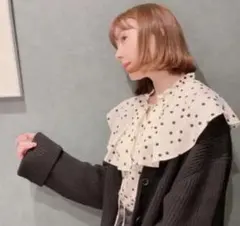 アダムエロペ ラッフルカラーブラウス