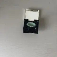 クレドポーボーテアイシャドウ550円