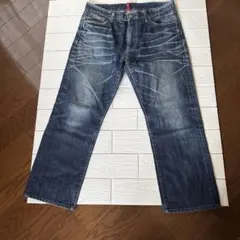 ユニクロ　ダークブルーストレートレッグデニム