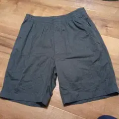 UNIQLO ストレッチイージーショーツ Lサイズ ダークグレー①