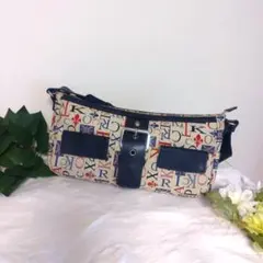 PATRICK　COX　ロゴプリント　ショルダーバッグ 　ベージュ×ネイビー