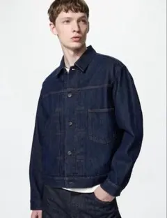 UNIQLOデニムトラッカージャケットのサムネイル