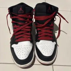 NIKE AIR JORDAN 1 MID スニーカー　26.5センチのサムネイル