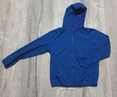 ユニクロ ポケッタブルパーカー 150cm 青 中古品 美品