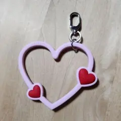 CASETiFY ハートフォンリストレット ピンク