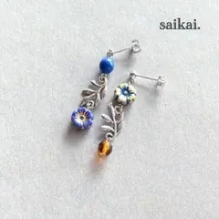 [825]チェコガラスとメタルリーフのアンティーク調ピアス ブルー ブラウン