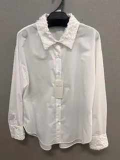 新品　ノーリーズ　フリル付きホワイトシャツ 長袖 38サイズ定価15,000円