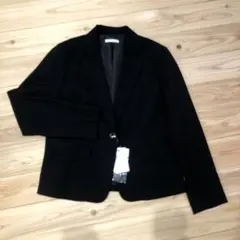 大きいサイズ　レディーススーツ　黒　3点セットタグ付き新品未使用　洗える