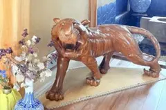【特大110cm】木彫り 虎 置き物 玉眼 ガラス目 一刀彫 金運 仕事 縁起物 特大110cm】木彫り 虎 置き物 玉眼 ガラス目 一刀彫 金運 仕事 縁起物