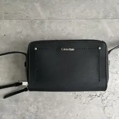 【最安値セール】Calvin Klein ショルダーバッグ ブラックのサムネイル