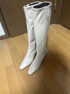 ロングブーツのサムネイル