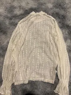 GU ホワイトレースブラウス Mサイズ