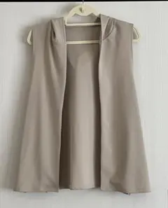 フード付きベスト ベージュ M