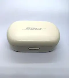 ジャンク　BOSE ワイヤレスイヤホン ホワイト 充電ケース付きのサムネイル