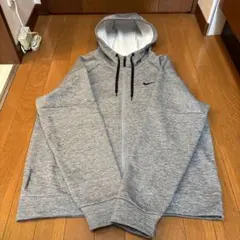 [美品]NIKE Therma-FIT メンズ XL パーカー グレー
