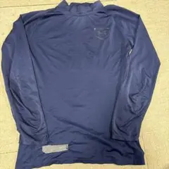 アンダーアーマー　ネイビーハイネックアンダーシャツ　Sサイズ
