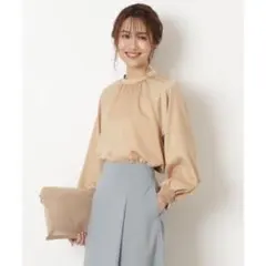 ☆ほぼ未使用☆NBB　[洗える]ポリエステルシボサテンブラウス　Mサイズ