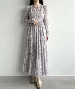 新品タグ付き✨COCODEAL シフォンフラワープリントワンピース　S