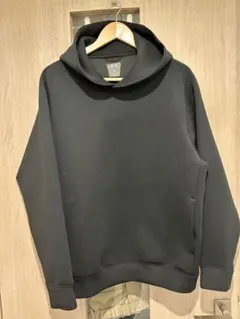 【ユニクロ】【中古】ウルトラストレッチドライスウェットプルパーカ　ブラックL