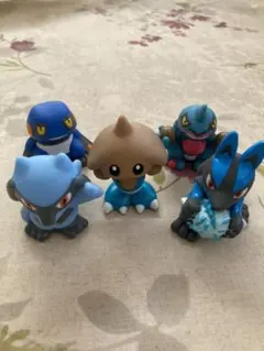 ポケモン フィギュア 指人形　ルカリオ　グレッグ進化系全て