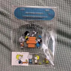 スヌーピーミュージアム　アクリルスタンド　ペンスタンド付き　ウェルカムアート
