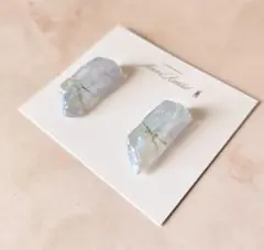 ハンドメイド　クリスタル　青　天然石　綺麗　エレガント　ピアス　イヤリング