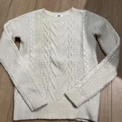 UNIQLO アイボリー ケーブルニットセーター M