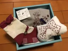 新品未使用CELEC スタイ・靴下・リボン型ラドルクッションセット