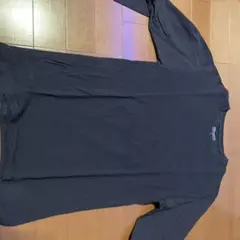 ブラック長袖カットソー