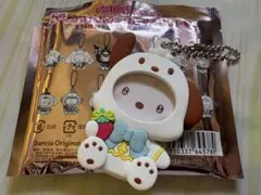 サンリオ　いちご新聞50周年記念　フォトバッジ付きマスコット ポチャッコ