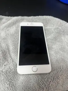 Apple iPhone 6 A1586 シルバー 本体