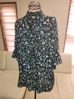 ユニクロ　ポール&ジョー　フラワープリントのブラウス　七分袖　L