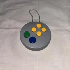 ニンテンドー　コントローラー型キーホルダー