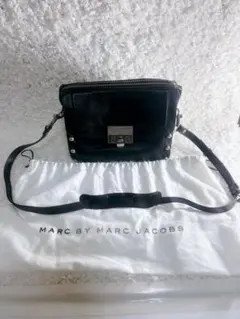 美品 MARC BY MARC JACOBS レザー ショルダーバッグ ブラック