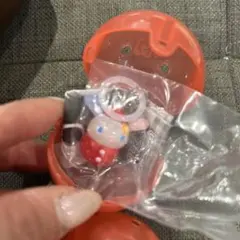 サンリオキャラクターズ　いちごめじるしチャーム　ウサハナ