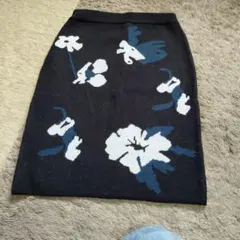 花柄ニットタイトスカート ひざ丈 黒