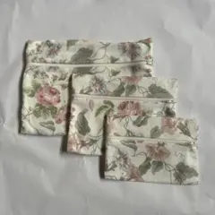 ローラアシュレイ　花柄ポーチ 3サイズセット