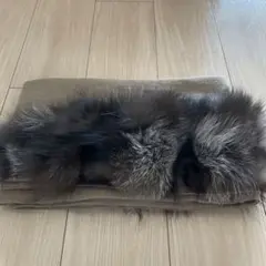 【難あり】un dix cors リアルファー付きショール　スヌード　マフラー
