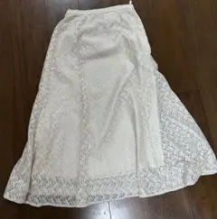 オフホワイトレーススカート　アースミュージックアンドエコロジー　S