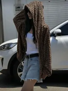 レオパード柄ドロップショルダージップアップパーカー