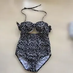 花柄セパレート水着 ブラック・ホワイト