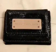 MARC BY MARC JACOBS 三つ折り財布 エナメル加工のサムネイル