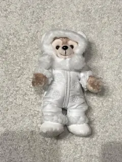 ダッフィー　ホワイトウィンタータイムワンダーズ　ぬいぐるみバッジ