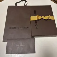 ルイヴィトン リボン付ギフトボックス、紙袋