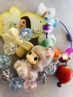 カラフルキャラクター付きチャーム