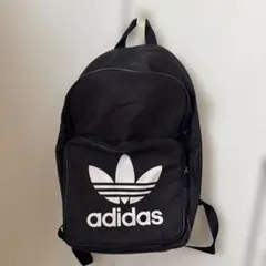 adidas 黒 リュック・バックパック