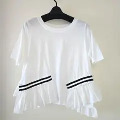 Deux Amour フリル付きTシャツ　M～Lのサムネイル