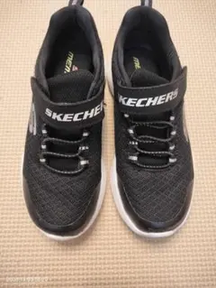 SKECHERS ブラック スニーカー