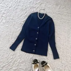 レディース　ニットカーディガン　Ｖネック　金ボタン　ネイビー　M相当